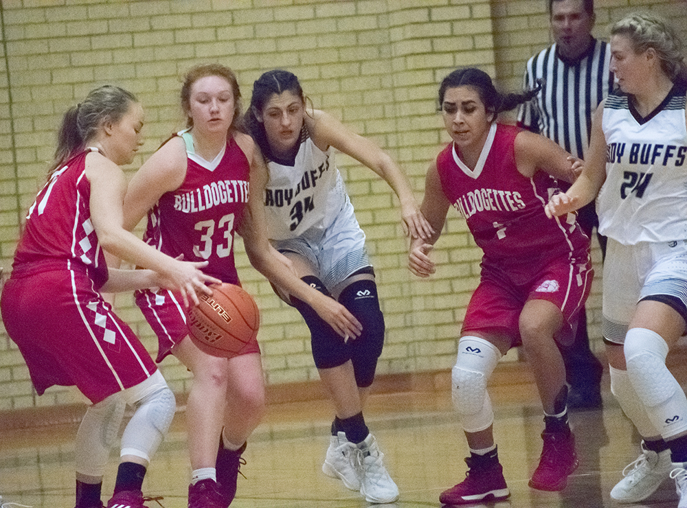 Bulldogettes nab 4th in gold bracket at Forsan tourney