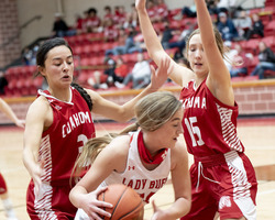 Bulldogettes edge out Stanton for third district win