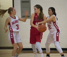 Bulldogettes lose to Jim Ned in district play