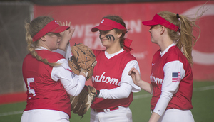 Bulldogettes win 2 games Saturday